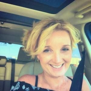 Meet your Posher, Deborah